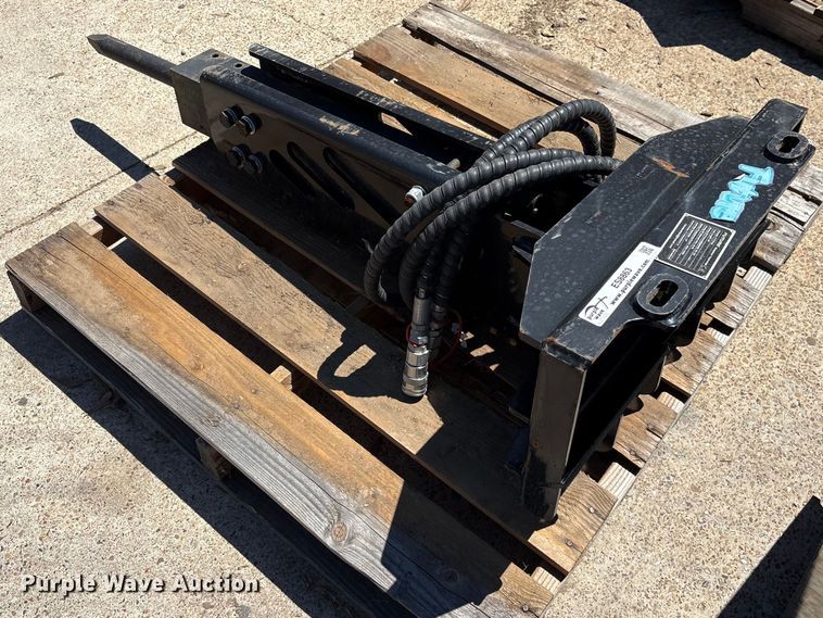 image for item ES8863 2025 Future FT-P45 skid steer breaker