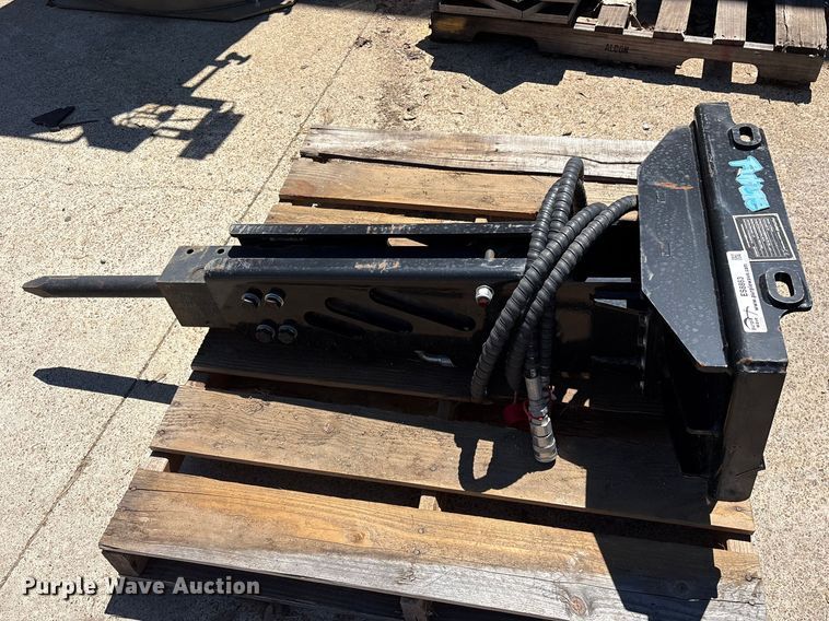 image for item ES8863 2025 Future FT-P45 skid steer breaker