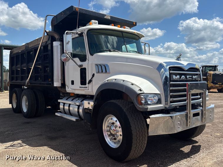 image for item ES8883 2007 Mack CTP713 dump truck
