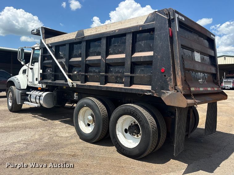 image for item ES8883 2007 Mack CTP713 dump truck