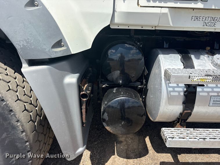 image for item ES8883 2007 Mack CTP713 dump truck