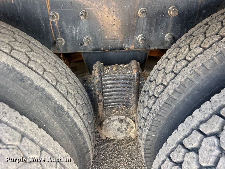 image for item ES8883 2007 Mack CTP713 dump truck