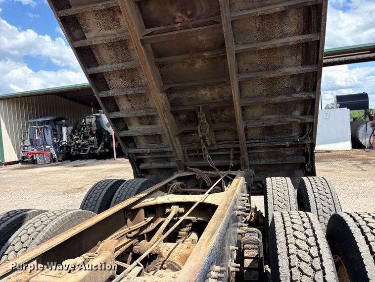 image for item ES8883 2007 Mack CTP713 dump truck