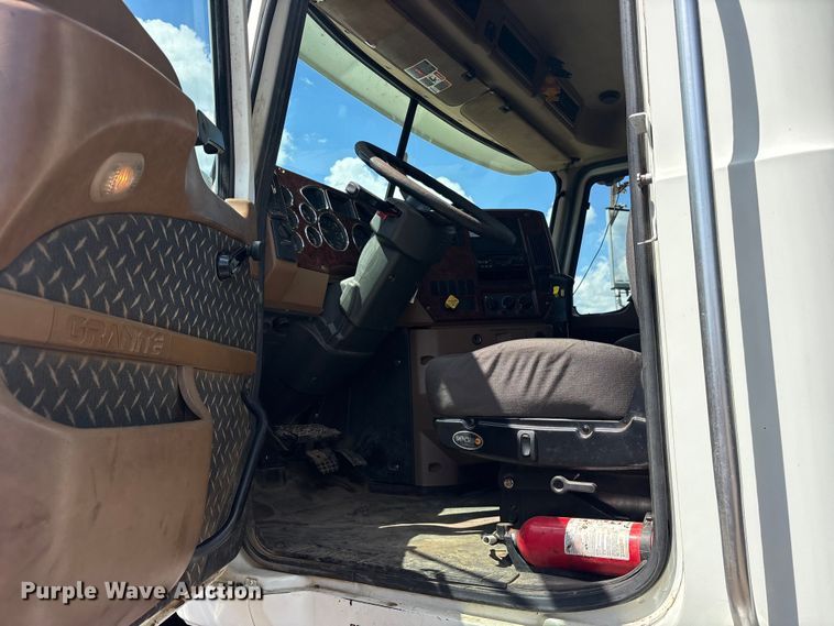 image for item ES8883 2007 Mack CTP713 dump truck