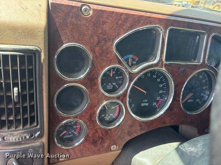 image for item ES8883 2007 Mack CTP713 dump truck