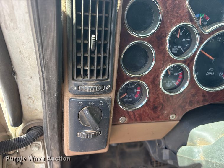 image for item ES8883 2007 Mack CTP713 dump truck