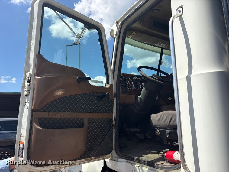 image for item ES8883 2007 Mack CTP713 dump truck