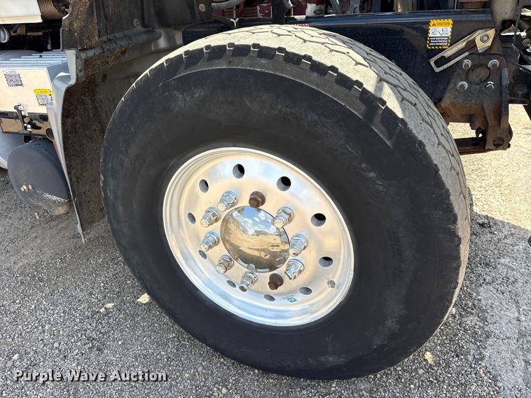 image for item ES8883 2007 Mack CTP713 dump truck