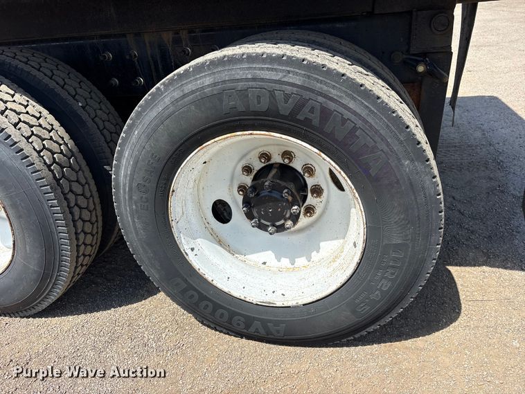 image for item ES8883 2007 Mack CTP713 dump truck