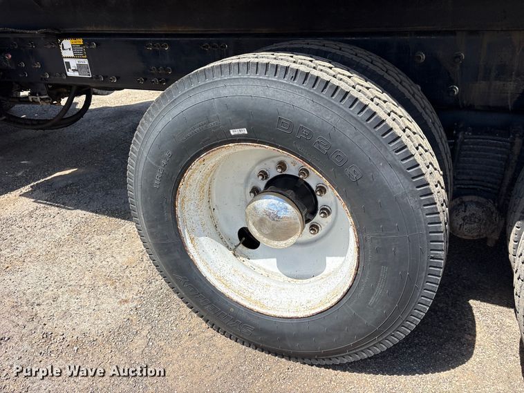 image for item ES8883 2007 Mack CTP713 dump truck