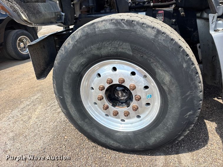 image for item ES8883 2007 Mack CTP713 dump truck