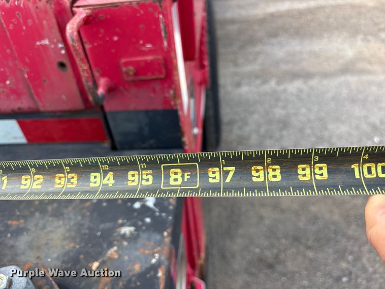 image for item ES8884 2000 Ford F750 Ext. Cab utility / service truck