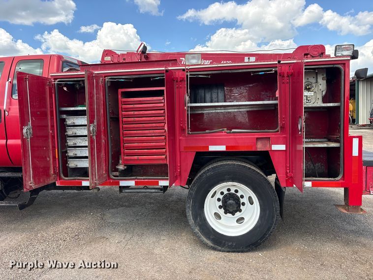 image for item ES8884 2000 Ford F750 Ext. Cab utility / service truck