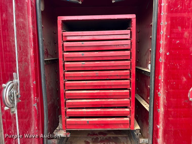 image for item ES8884 2000 Ford F750 Ext. Cab utility / service truck