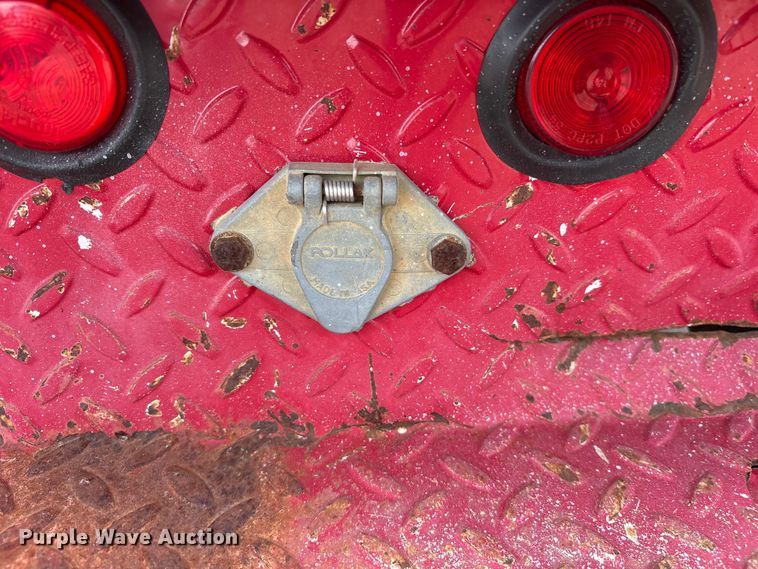 image for item ES8884 2000 Ford F750 Ext. Cab utility / service truck