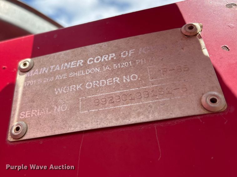 image for item ES8884 2000 Ford F750 Ext. Cab utility / service truck