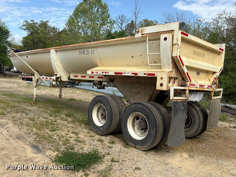 image for item ES8887 2018 Puma end dump trailer