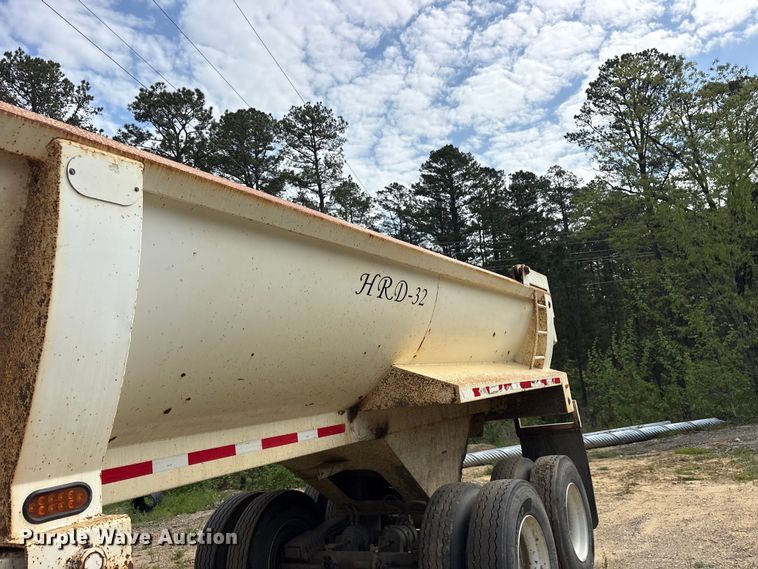 image for item ES8887 2018 Puma end dump trailer