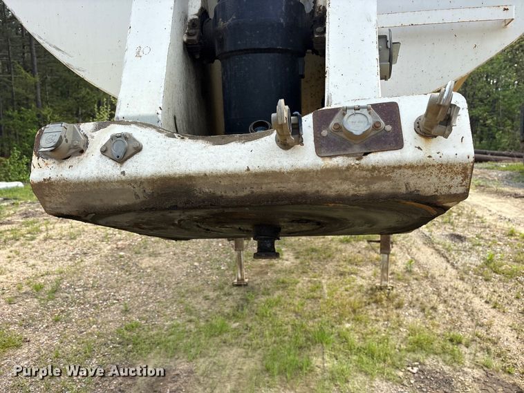 image for item ES8887 2018 Puma end dump trailer