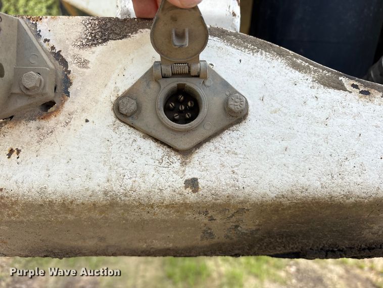 image for item ES8887 2018 Puma end dump trailer