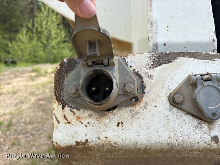 image for item ES8887 2018 Puma end dump trailer