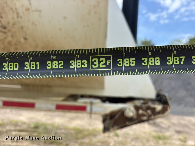 image for item ES8887 2018 Puma end dump trailer