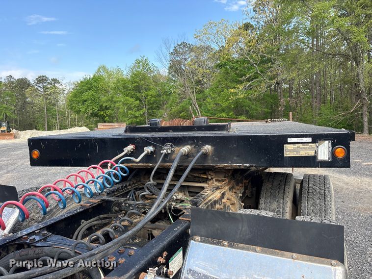 image for item ES8888 1997 Ledwell HT43102 hydraulic tail equipment trailer