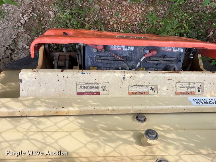 image for item ES8896 2017 JLG 2646ES Scissor lift
