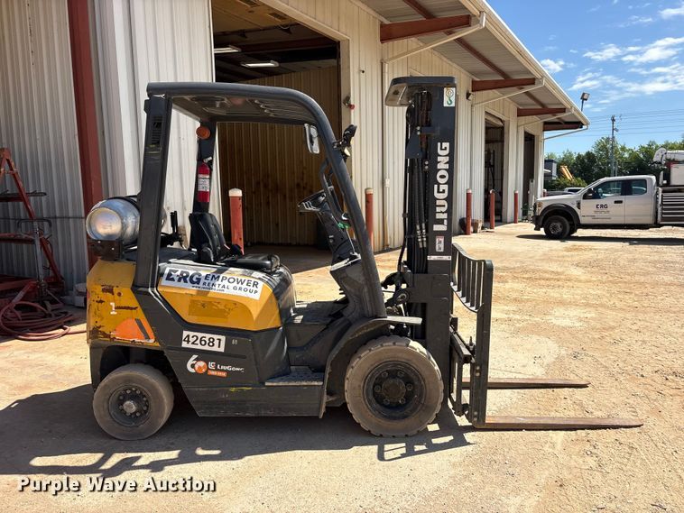 image for item ES8898 LiuGong CLG2025G forklift