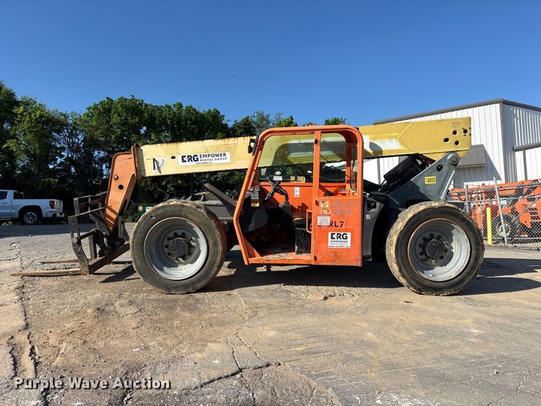 image for item ES8899 2012 JLG G6-42A telehandler