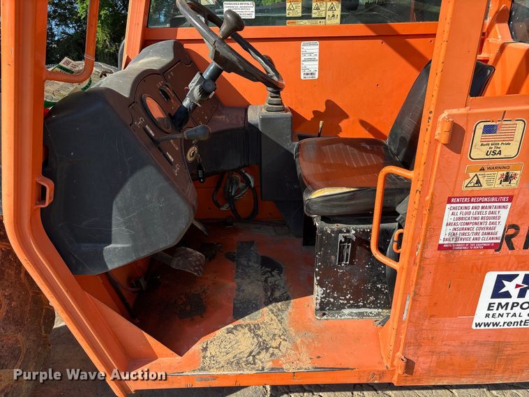image for item ES8899 2012 JLG G6-42A telehandler