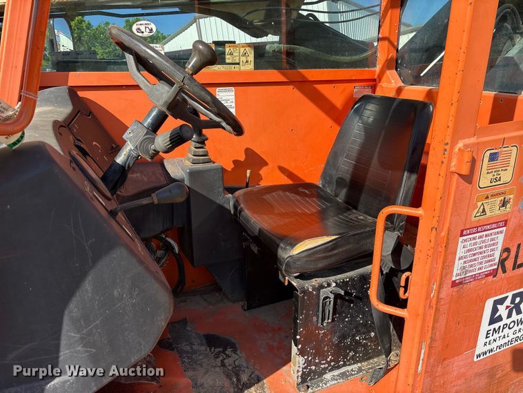 image for item ES8899 2012 JLG G6-42A telehandler