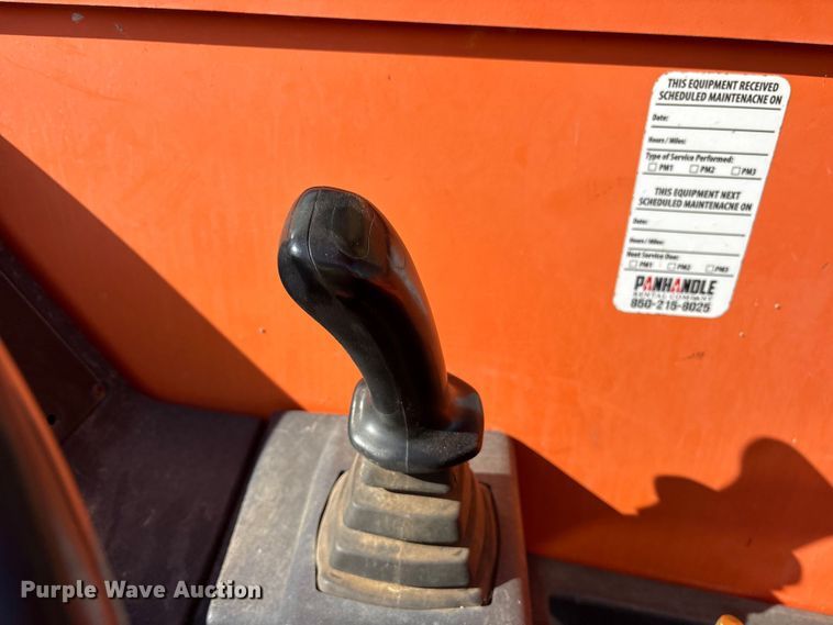 image for item ES8899 2012 JLG G6-42A telehandler
