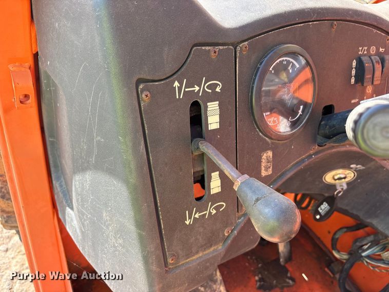 image for item ES8899 2012 JLG G6-42A telehandler