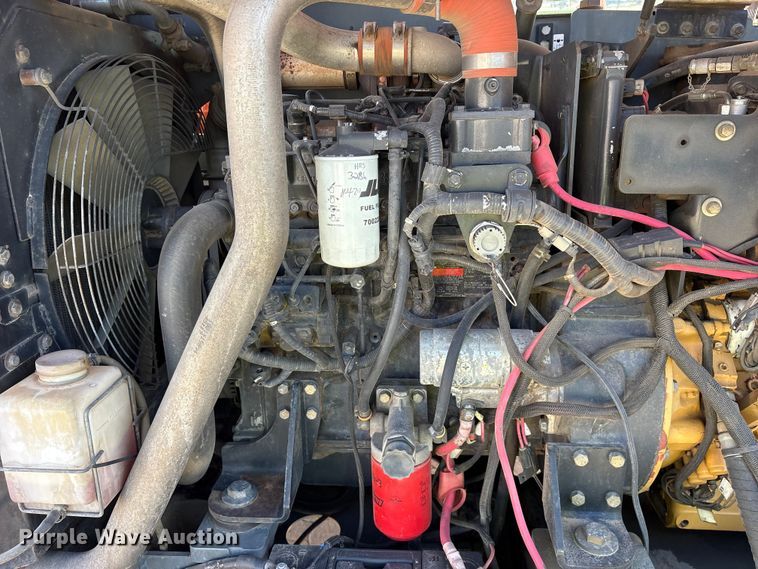 image for item ES8899 2012 JLG G6-42A telehandler