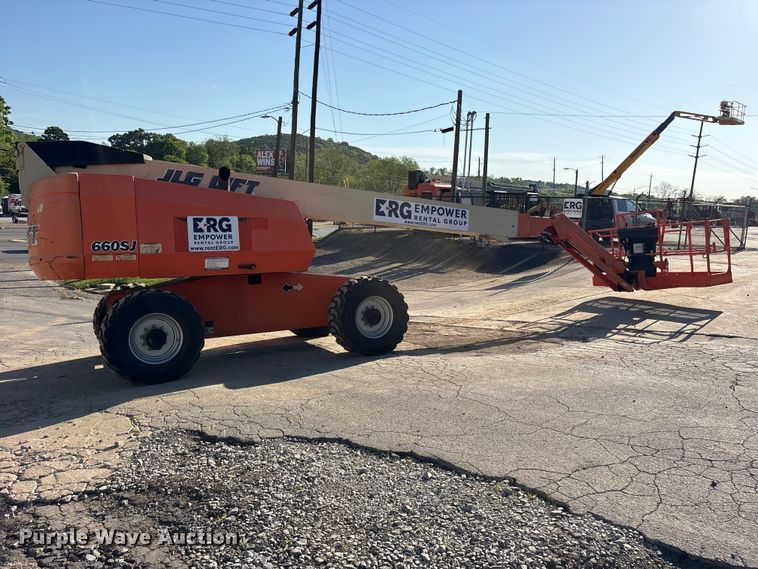 image for item ES8900 2006 JLG 660SJ boom lift