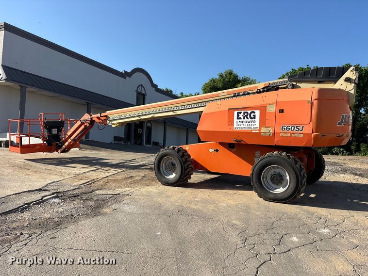 image for item ES8900 2006 JLG 660SJ boom lift