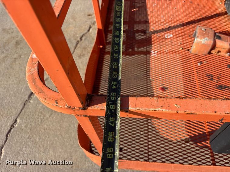 image for item ES8900 2006 JLG 660SJ boom lift