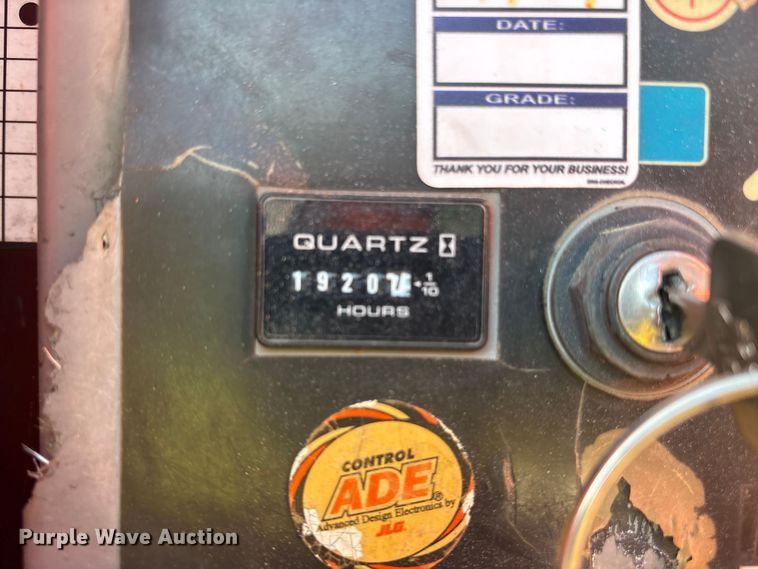 image for item ES8900 2006 JLG 660SJ boom lift