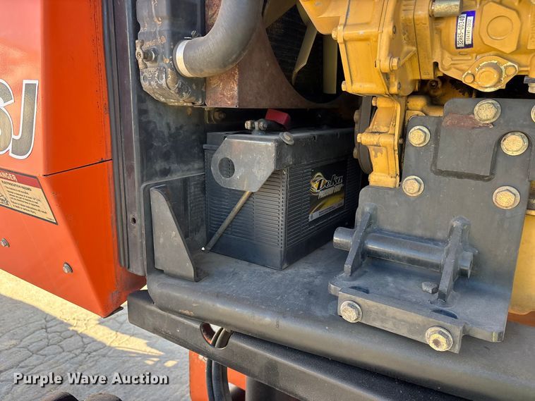 image for item ES8900 2006 JLG 660SJ boom lift