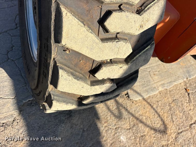 image for item ES8900 2006 JLG 660SJ boom lift