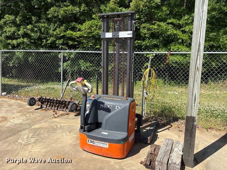 image for item ES8901 Doosan BWS17S-7 pallet stacker