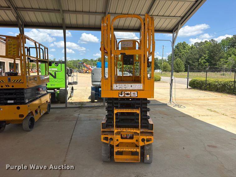 image for item ES8903 2017 JCB S2632E scissor lift