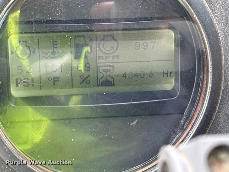 image for item ES8904 2011 Caterpillar TL642 telehandler