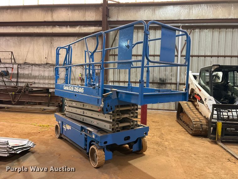 image for item ES8909 1999 Genie GS-2646 scissor lift