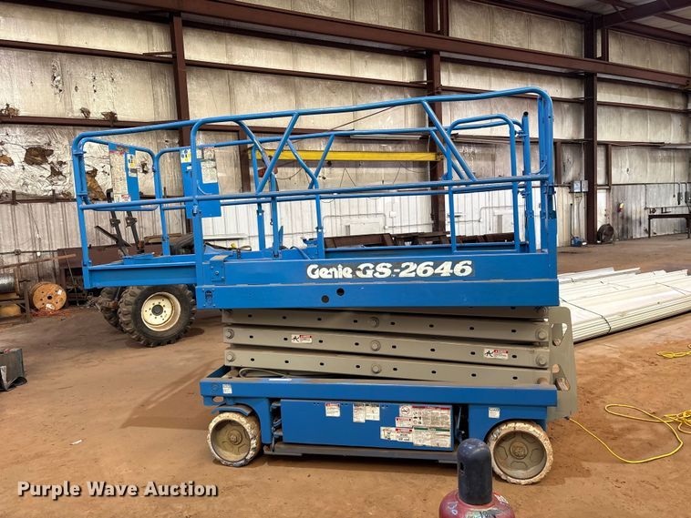 image for item ES8909 1999 Genie GS-2646 scissor lift