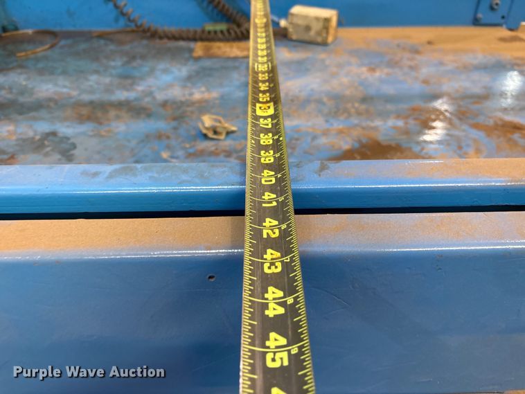 image for item ES8909 1999 Genie GS-2646 scissor lift