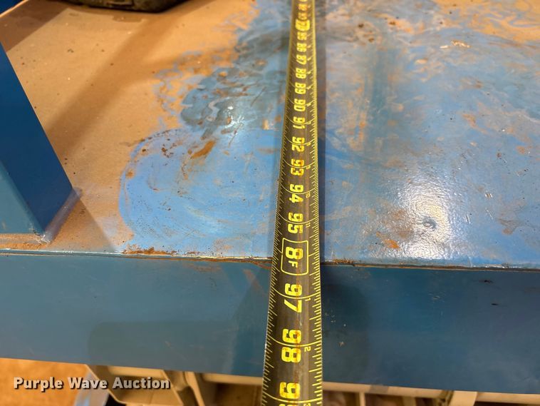 image for item ES8909 1999 Genie GS-2646 scissor lift