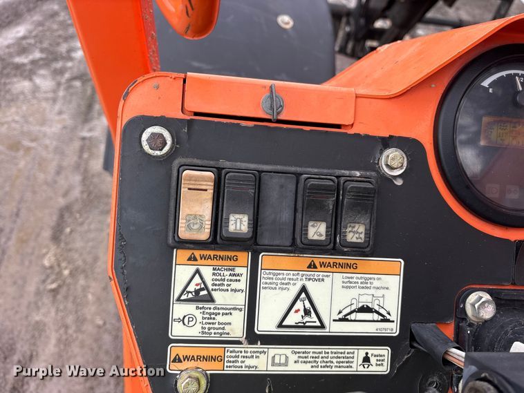 image for item ES8922 2017 JLG Skytrak 10054 telehandler