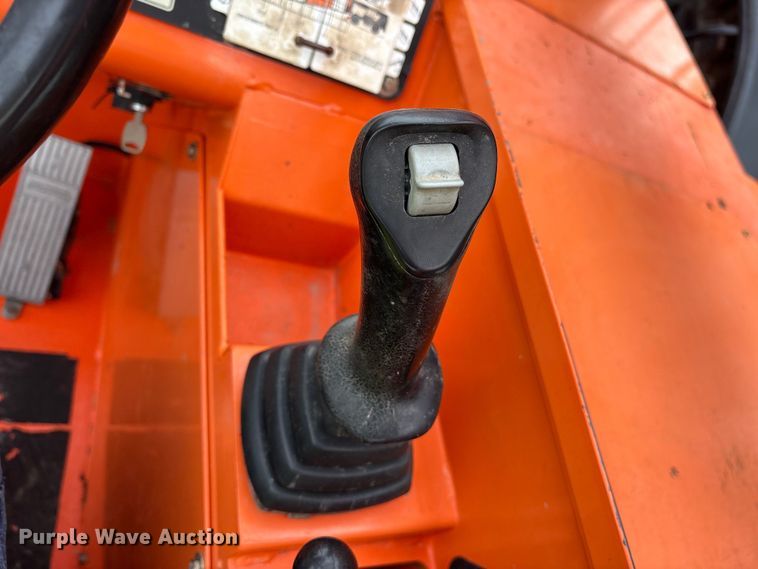 image for item ES8922 2017 JLG Skytrak 10054 telehandler